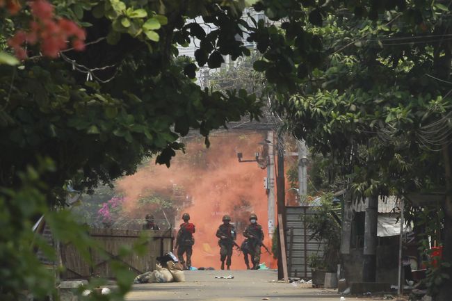 Militer Serang Markas Pedemo, 8 Orang Tewas