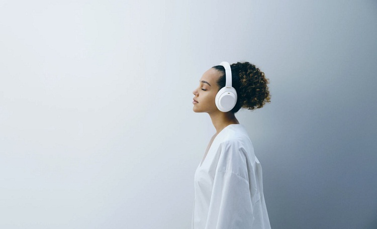 Sony Luncurkan Headphone Edisi Terbatas ‘Silent White’
