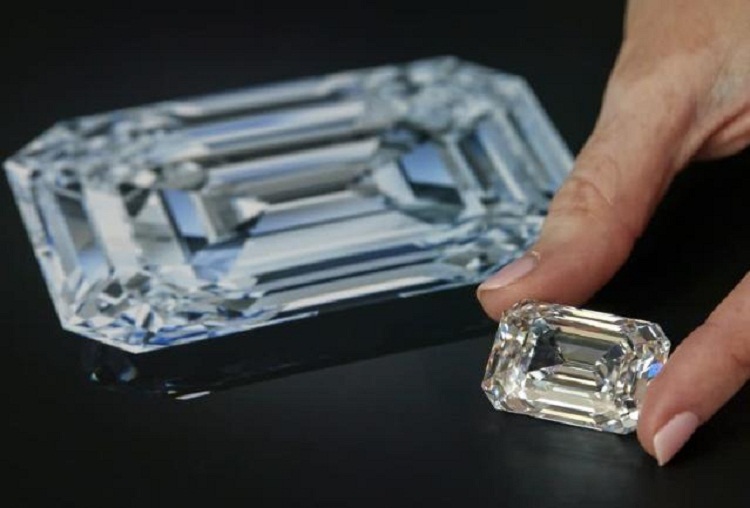 Wow, Berlian 101 Karat Terbesar Ini Akan Dilelang di Jenewa
