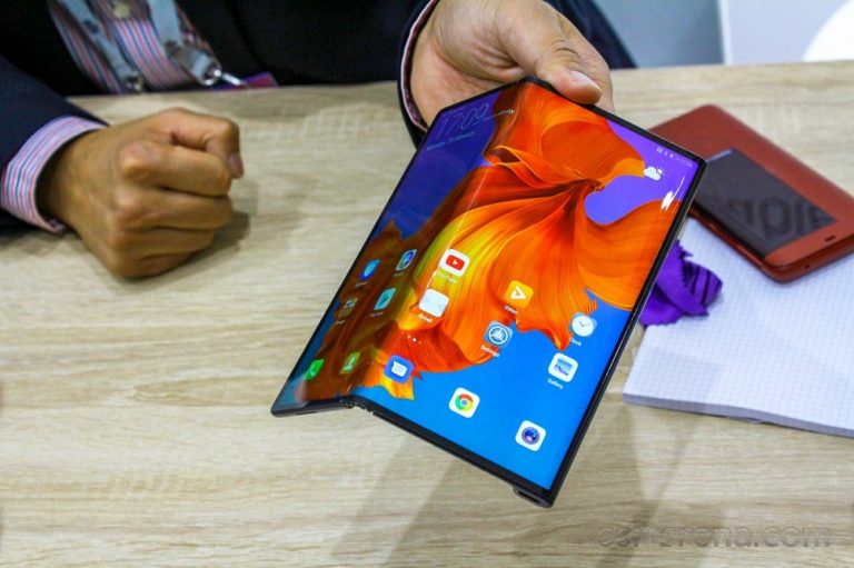 Uji Ketahanan Ponsel Lipat Huawei Mate X2, YouTuber Ini Terkejut