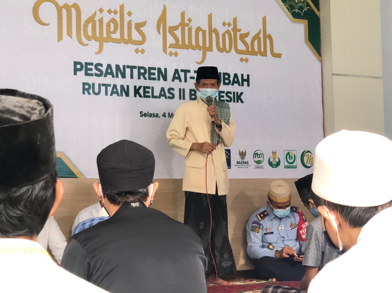 Ngaji Bareng Santri Attaubah Rutan kelas II Cerme, Ketua MUI Gresik Beber Kekuatan Do'a di Bulan Ramadhan