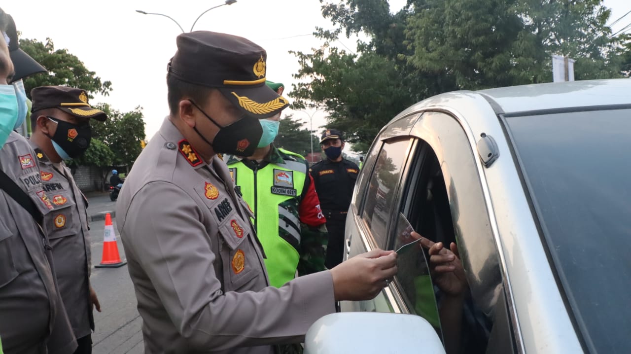 Bandel, 7 Kendaraan Pemudik Dipaksa Putar Balik di Perbatasan Gresik