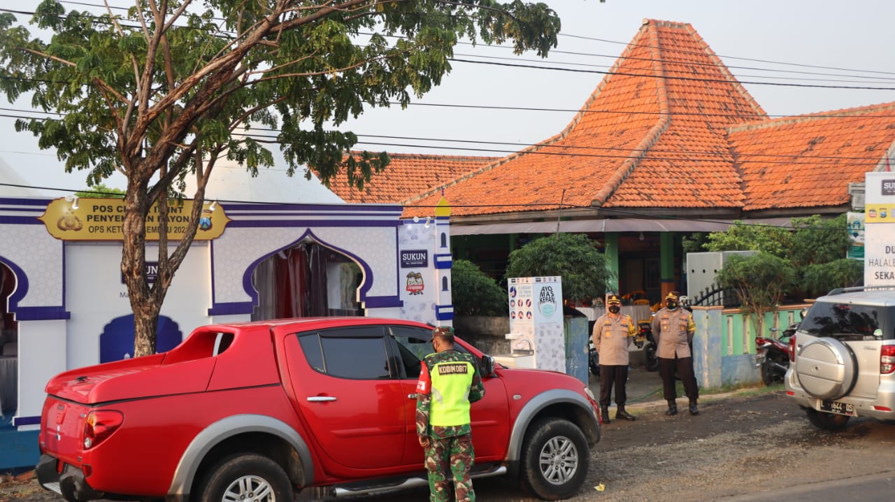 Polisi Perketat Penyekatan di Gresik Hingga 24 Mei 2021