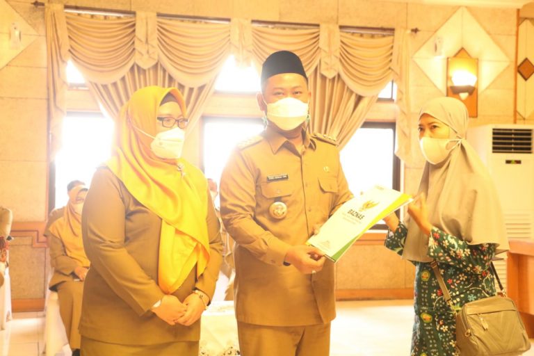 Bantuan Bagi 24.532 Pendidik, Tenaga Kependidikan dan Marbot di Gresik Cair