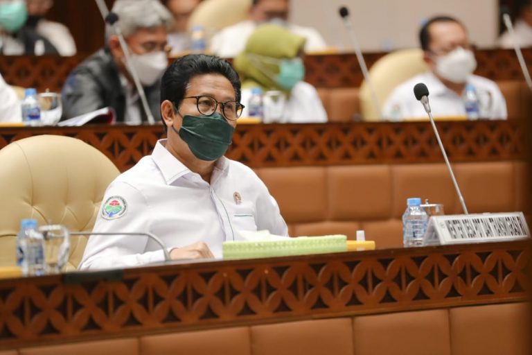 Gus Menteri Hadiri Raker Bahas DIM Revisi UU Jalan