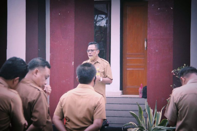 Tingkatkan Disiplin Kerja, Setwan DPRD Pohuwato Laksanakan Apel