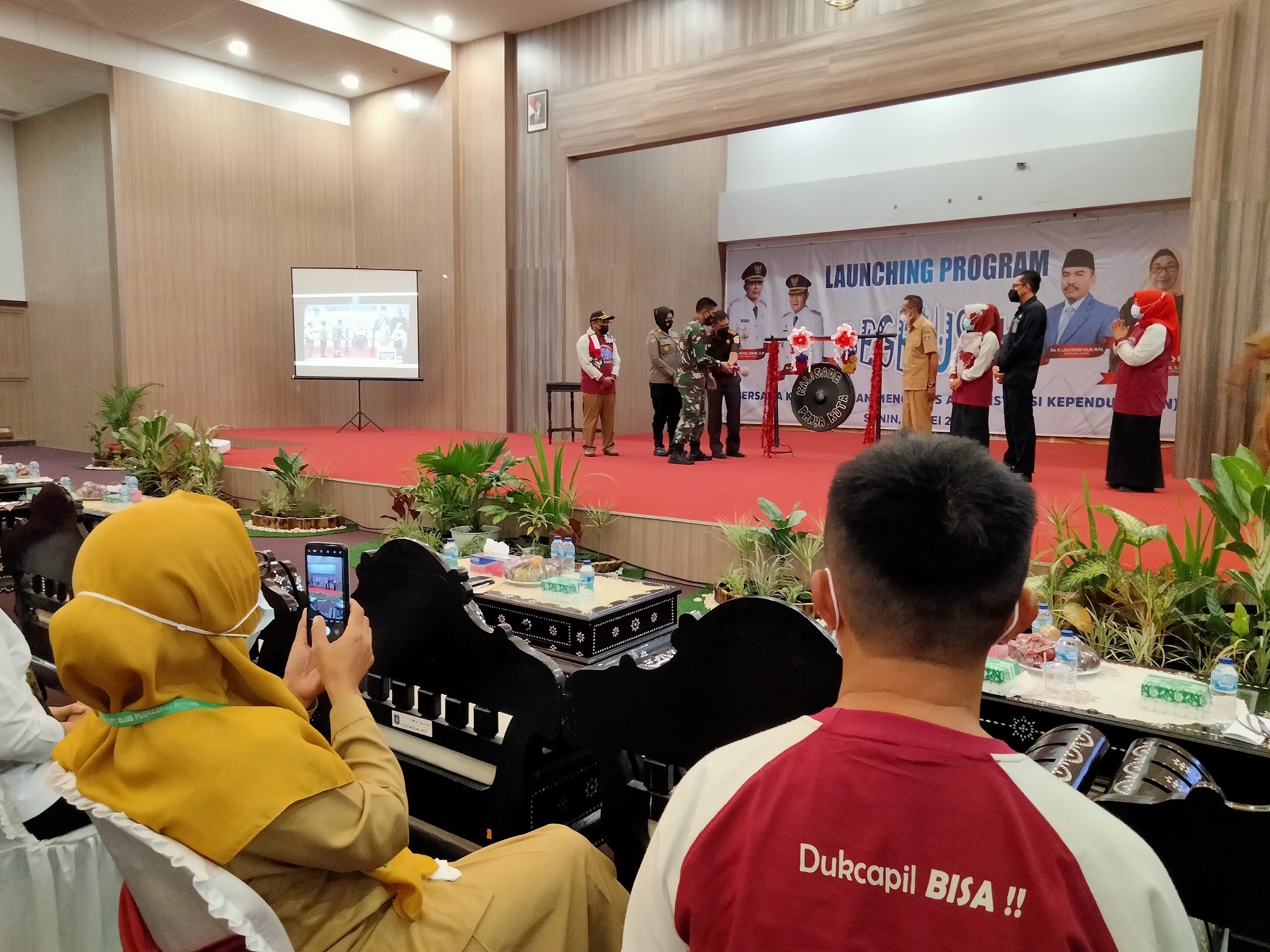 BEGERUSUK: Upaya Dinas Dukcapil Lombok Tengah Tingkatkan Pelayanan Masyarakat