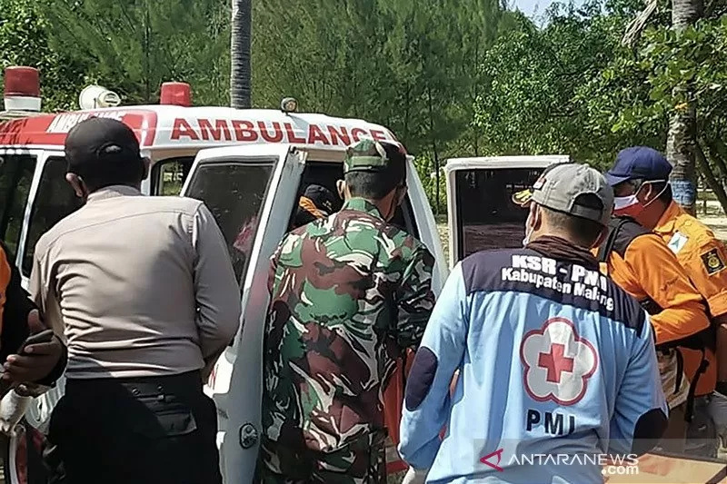 Wisatawan Pantai Batu Bengkung Malang Terseret Ombak, 2 Orang Tewas dan 2 Hilang