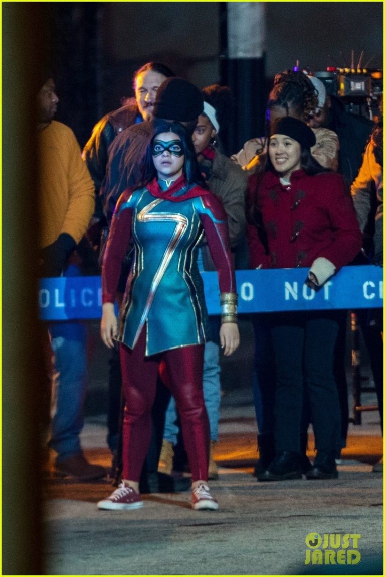 Yuk, Intip Foto Kostum Imam Vellani untuk Karakter Ms. Marvel