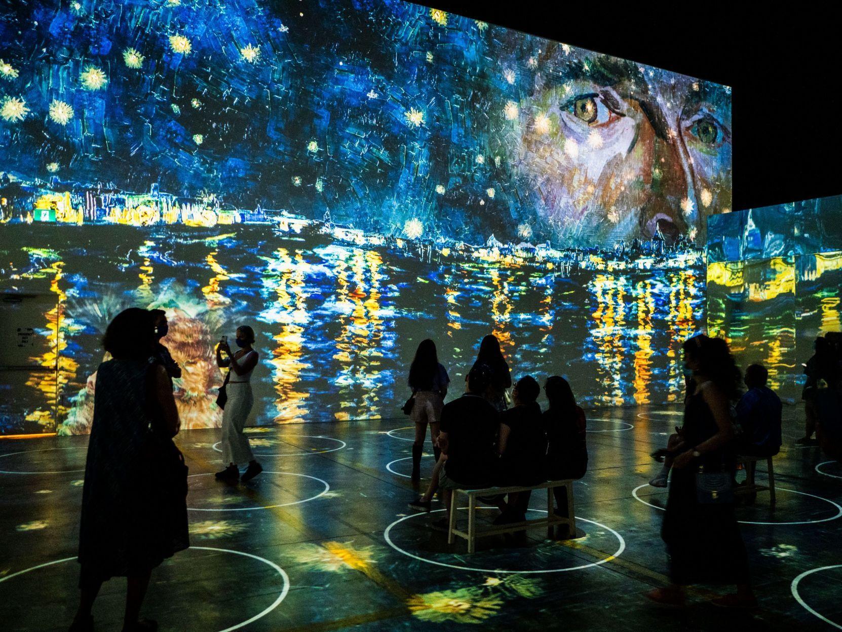 Pameran 'Immersive Van Gogh' Pukau Penonton