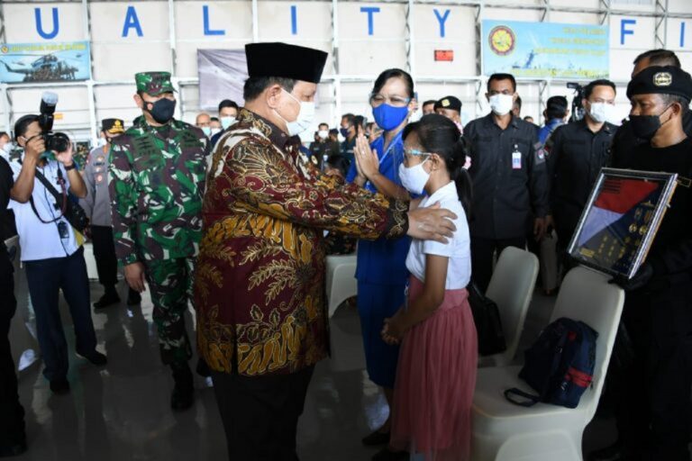 Prabowo: Keluarga Harus Bangga Kepada Prajurit KRI Nanggala-402