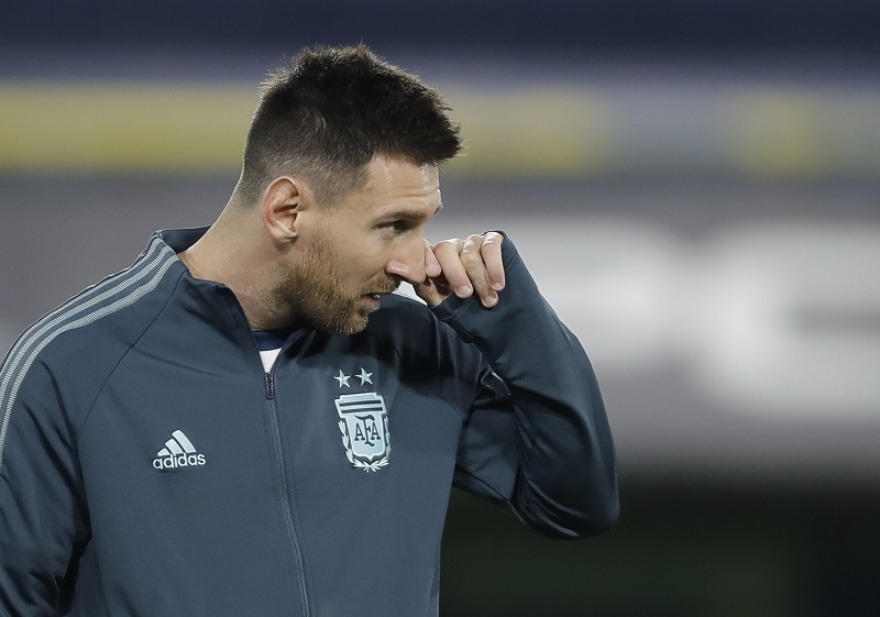 Alasan Mengapa Messi Belum Sepakati Perpanjangan Kontrak di Barcelona