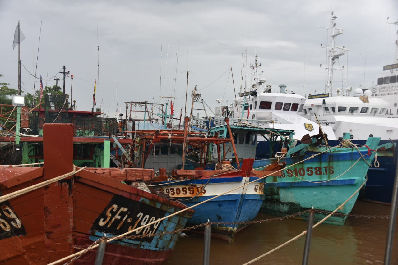 KKP Kembali Tangkap Kapal Pencuri Ikan di Laut Sulawesi dan Selat Malaka