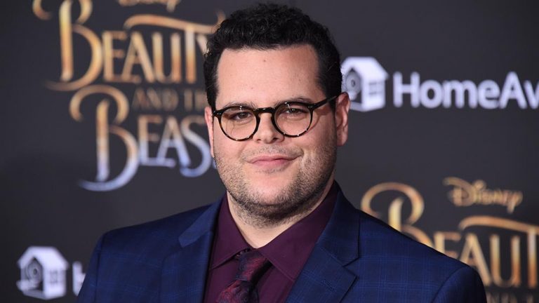 Josh Gad: Serial Prekuel “Beauty and the Beast” Sedang Dibuat