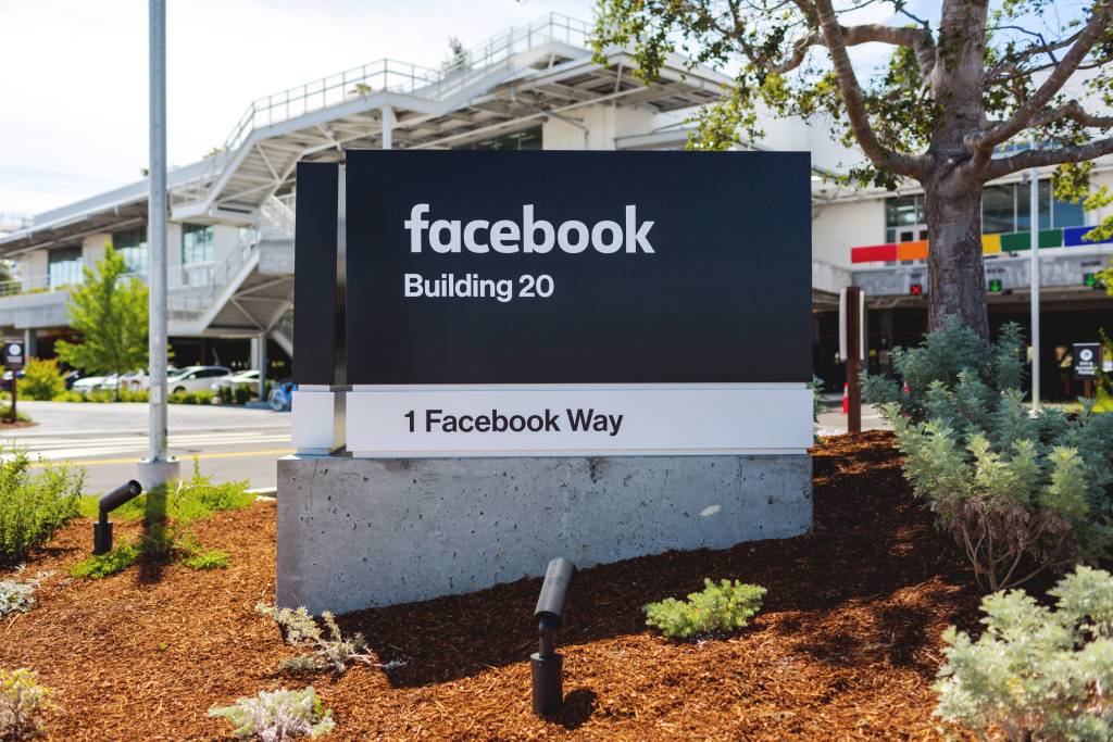 Facebook Akan Luncurkan Fitur Podcast Pekan Depan