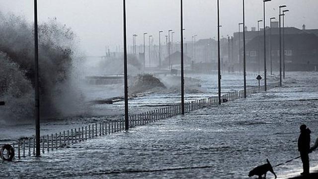 Hujan Lebat Picu Banjir di London