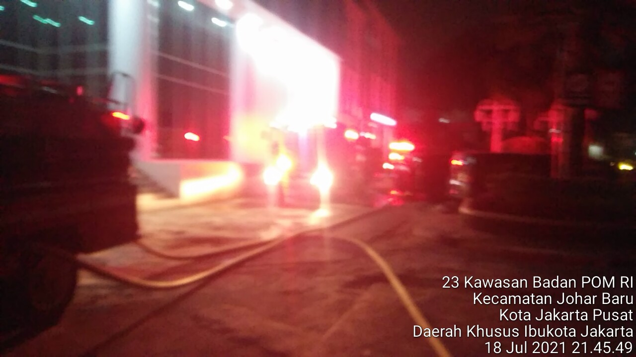 Gedung BPOM Kebakaran, 17 Mobil Damkar Diterjunkan