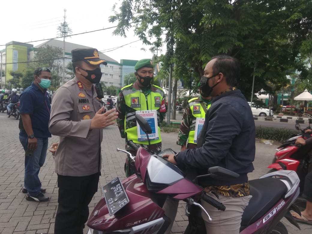 Penyekatan PPKM Darurat di Gresik, Ratusan Kendaraan Dipaksa Putar Balik