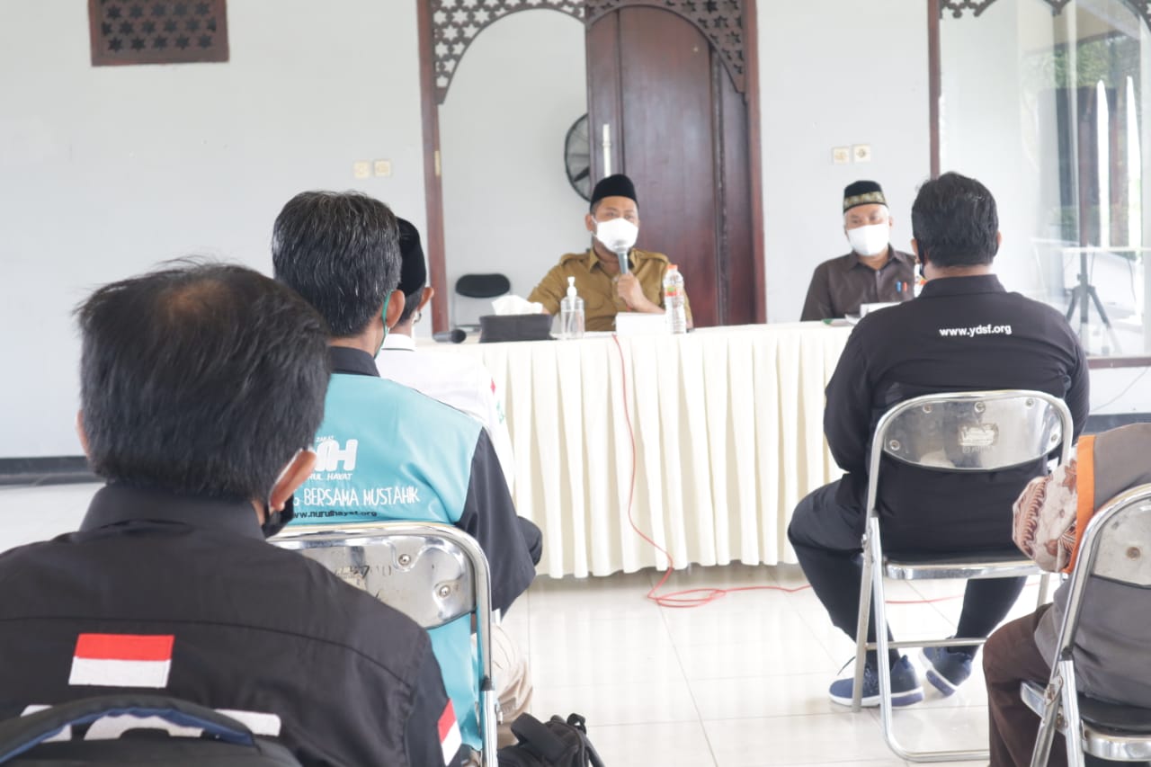 Kerahkan Lembaga Amil Zakat, Bupati Gresik Dirikan 5 Posko Bantuan PPKM Darurat