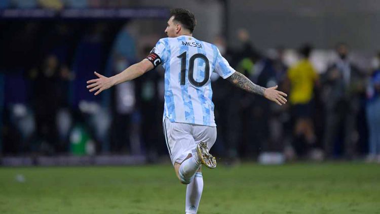 Pernah Suatu Hari, Messi Buat Bek Terbaik di Dunia Ribut