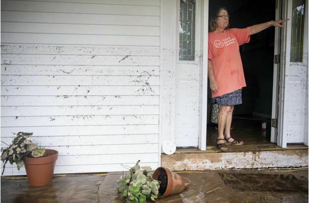 Banjir Tennessee: Setidaknya 10 Orang Tewas, Puluhan Masih Dalam Pencarian