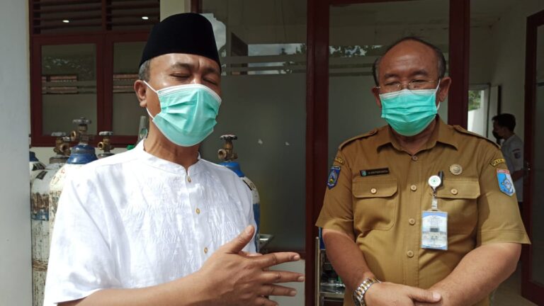 Antisipasi Lonjakan Kasus COVID-19, Bupati Fauzan Khalid Kunjungi Lokasi Isolasi Mandiri Terpadu