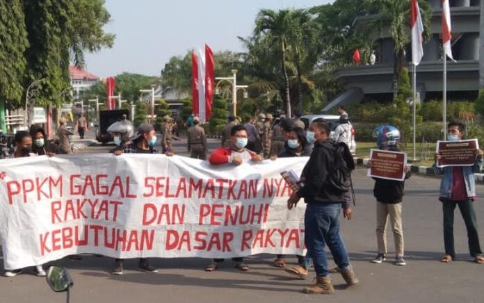 PMII Gresik Gelar Aksi, Tuntut PPKM Level 4 Tak Diperpanjang Lagi