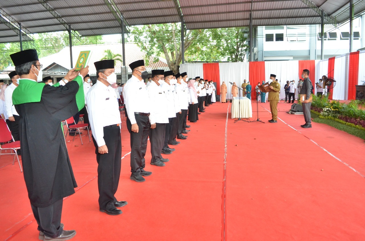 483 Pejabat Pemkab Gresik Hasil Mutasi Dilantik, 18 Diantaranya Kepala OPD dan Administrasi