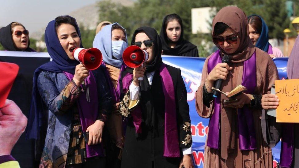 Taliban Bubarkan Demonstrasi Perempuan di Kabul