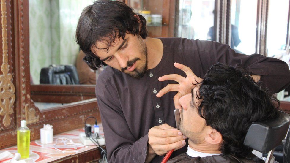 Melanggar Interpretasi Hukum Islam: Taliban Melarang Cukur Rambut dan Jenggot