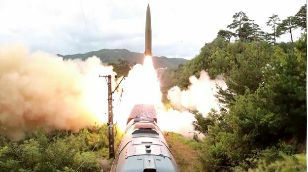 Waw! Korea Utara Tembakkan Rudal Dari Kereta Api