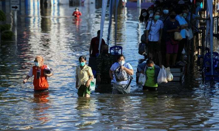 6 Orang Tewas dan 70.000 Rumah Terendam Banjir Akibat Badai Tropis di Bangkok