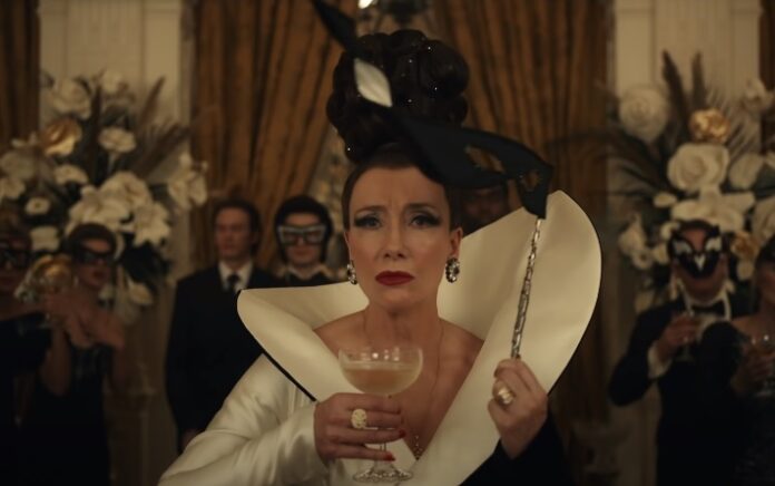 Review Film “Cruella”: Rahasia Apa yang Disimpan Baroness?