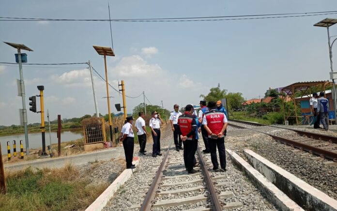 Tiga Titik Palang Pintu Rel Kereta Api di Duduksampeyan Gresik Segera Dibangun