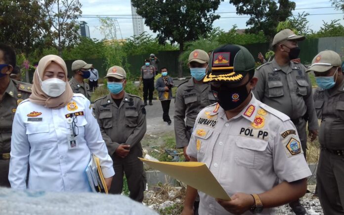 Tak Berizin, Bangunan PT KMB di Perum ABR Gresik Disegel