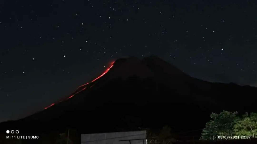 Gunung Merapi Kembali Alami Guguran Lava
