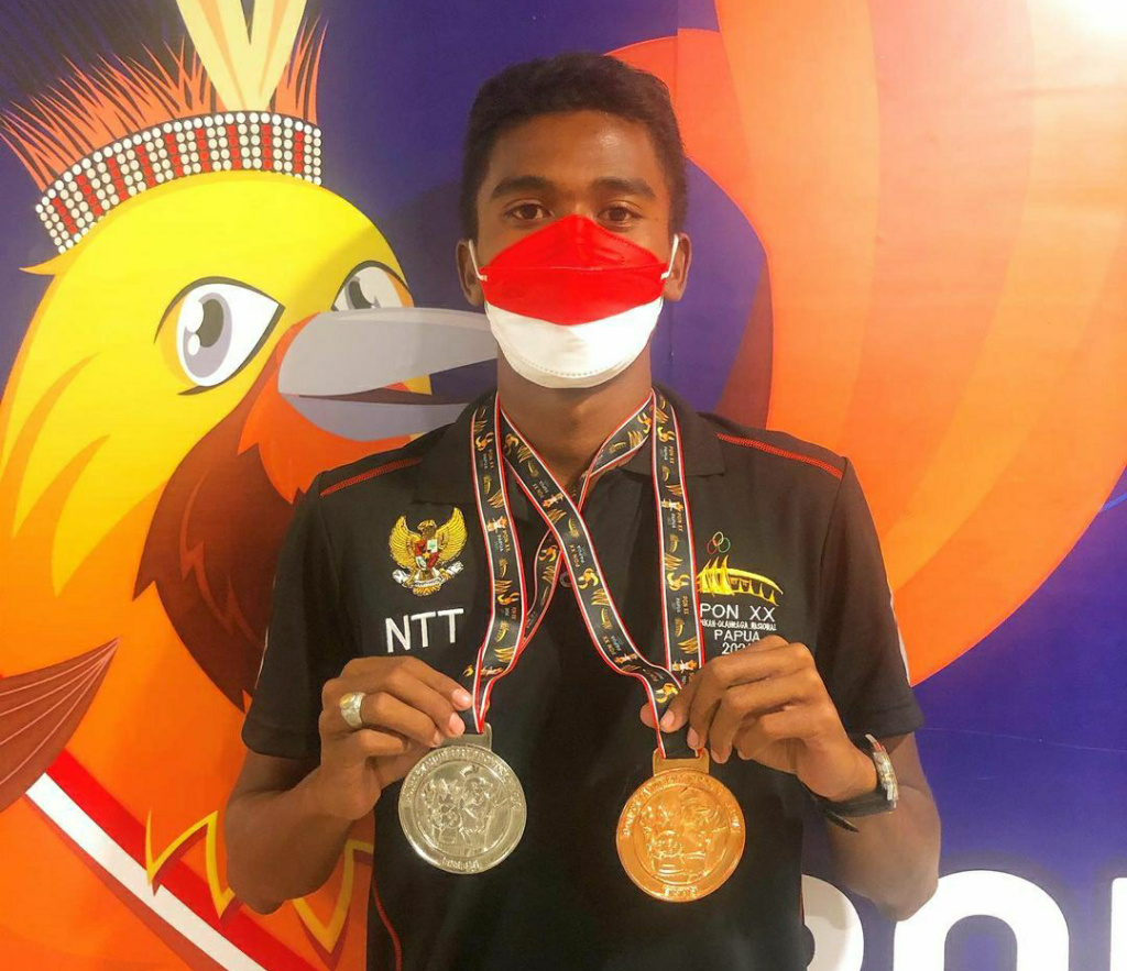 Ditolak Masuk Tim PON XX NTT, Seorang Atlet Selancar Nekat Pakai Dana Sendiri dan Raih 2 Medali