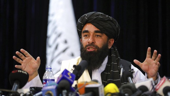 Taliban Berjanji akan Memberikan Perempuan Kursi di Pemerintahan
