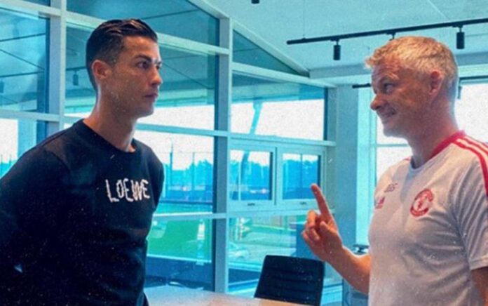 Tiba di Inggris, Cristiano Ronaldo Langsung Berbincang dengan Ole Gunnar Solskjaer