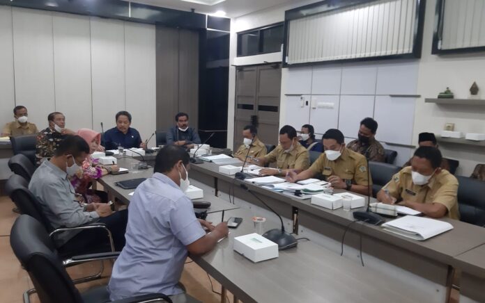 Polemik Pj Kades Pacuh, DPRD Gresik Minta Pelapor Legowo