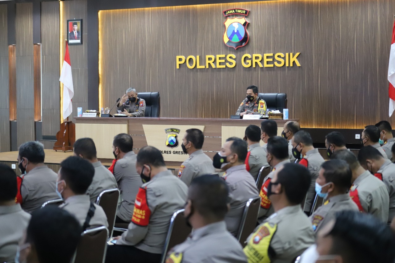 Menuju Endemi, Bhabinkamtibmas Polres Gresik Dibekali Aplikasi Binmas Online Sistem