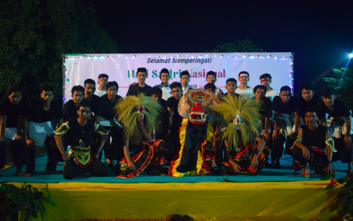 Ponpes Raudlatul Ulum 2 Malang Peringati Hari Santri Nasional dengan Parade Seni dan Budaya