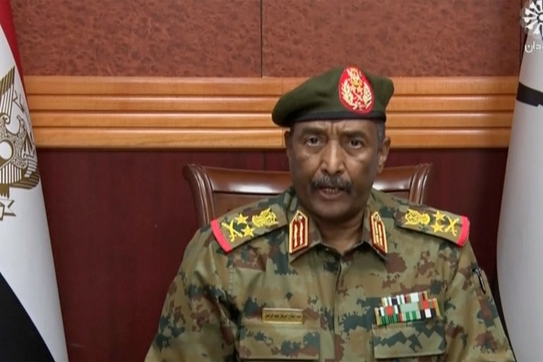 – Pemimpin militer Sudan bubarkan Dewan Kedaulatan dan darurat militer diberlakukan di tengah usaha transisi menuju negara demokrasi. Foto: AFP.