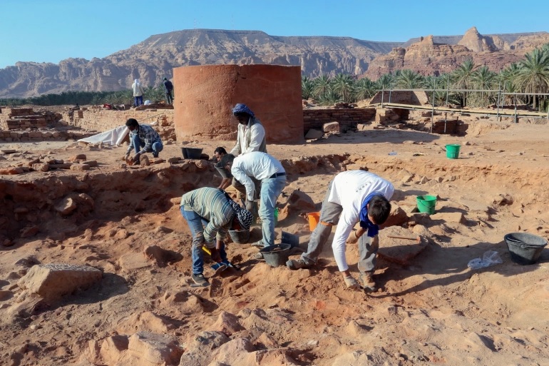 Arkeolog Menggali ‘Kerajaan yang Terlupakan’ di Arab Saudi. Foto: Reuters.