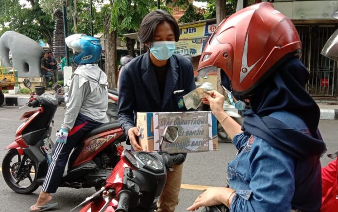 Mahasiswa Staida Gresik Galang Dana Bantu Korban Banjir Bandang Kota Batu