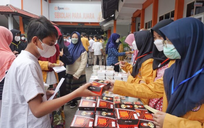 Mahasiswa Saudi Arabia Hadiri Festival Culinary Spemdalas Gresik