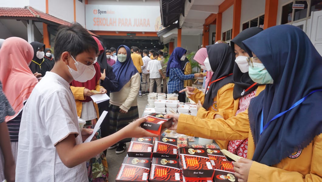 Mahasiswa Saudi Arabia Hadiri Festival Culinary Spemdalas Gresik