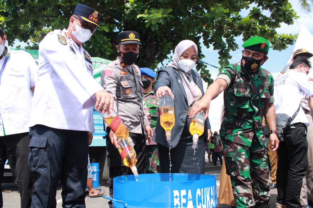 Bea Cukai Parepare Musnahkan 1,5 Juta Batang Rokok Ilegal