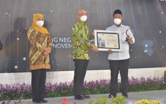 Gresik Sabet Penghargaan BKN Award 2021 Peringkat Terbaik Nasional