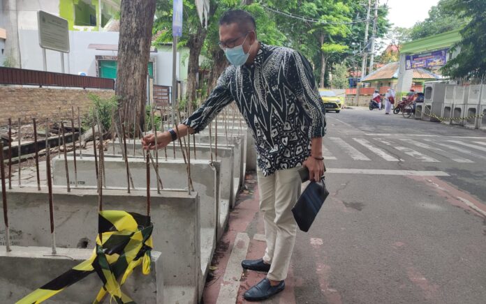 Tak Kunjung Dikerjakan, Legislator Gresik Geram Proyek Drainase Kerap Tuai Kemacetan